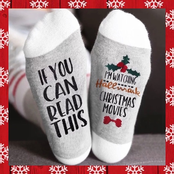 🎄ᴄᴏᴢʏ ᴄʜʀɪsᴛᴍᴀs sᴏᴄᴋs🎄 - Picture 1 of 4